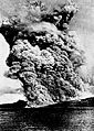 Colada piroclastica durant l'erupcion de 1902 de la Montanha Pelada.