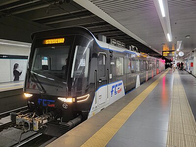 L'elettrotreno FCE CT1.CT2-006 (serie FCE CT0), denominato "Anna", alla stazione di Giovanni XXIII, 20 ottobre 2023.