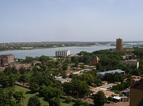 Pogled na centar grada i rijeku Niger