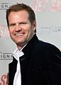 Jack Coleman interpreta William H. Bracken