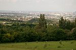 Blick auf Wien, Perchtoldsdorf im Vordergrund
