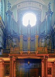 Orgue de tribune.