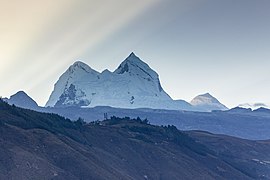 Huandoy (6395 m)