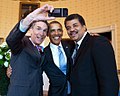 Bill Nye tar selfie med Barack Obama og Neil deGrasse Tyson