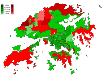 建制/泛民票站得票（綠色為泛民，紅色為建制）：建制派於元朗、西貢、南區、新界東北鄉郊、大嶼山、長洲等地區維持優勢。而荃灣福來、石圍角、西貢環保、橫頭磡、土瓜灣等建制派任區議員的地區建制派都得票過半。觀塘的啟業、順利、秀茂坪、油塘建制派都勝過泛民主派。而中上階級的半山區也出現倒向建制派的清況。