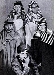 Sam the Sham (in turban), with the Pharaohs, 1965.