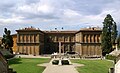 Palazzo Pitti, fasada nga kopshti