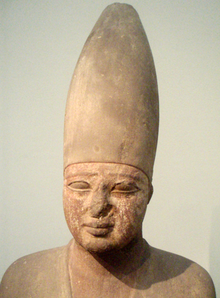 Patung Osiride firaun Dinasti ke-11 Mentuhotep III, dipamerkan di Museum of Fine Arts, Boston.