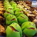 "Kaj kage", cream cakes resembling a frog[102]