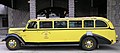 Le bus jaune du parc national de Yellowstone