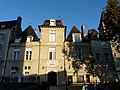 The Hôtel de Peyré facing the château