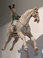 Jugador de polo Tang, Museo Guimet. Estas estatuillas de jugadores de polo en "caballos voladores" son las más buscadas