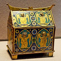 Typical medieval Limoges chasse casket, in this case a chrismatory rather than a reliquary, 13th century.[25]