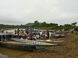 Boote bei Goalpara