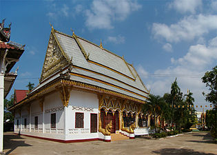 Chùa Wat Luang ở Pakse