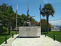 Statue of Domna and Antonis Visvizis, heroes of the Greek War of Independence from Thrace