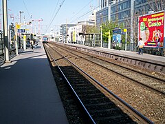 Quai et voies du RER C.