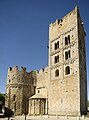 Turm der Kirche von Sant Miquel de Fluvià, Katalonien