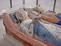 XIIIe siècle : gisant couché (Aliénor d'Aquitaine)