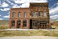 Bodie Saloon（左側の建物）、カリフォルニア州ボディ. 1892年��建築。