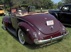 Ford V8 Deluxe Cabriolet Modell 01A (1940)