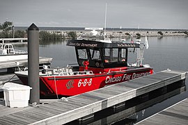 Bateau-pompe et de sauvetage du CFD.