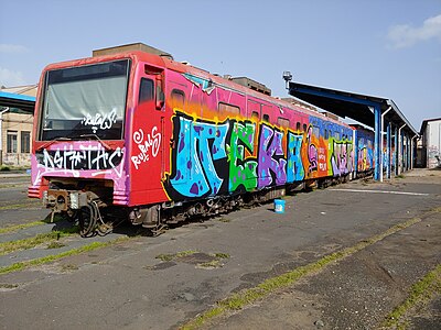 L'elettrotreno FCE M.88.04 (serie M.88.01-08), denominato "Zaira", accantonato presso il deposito locomotive di Catania, 18 gennaio 2023.