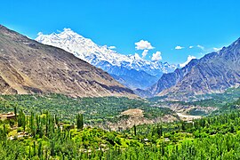 Picos nevados del nido de águilas, valle de Hunza.