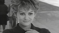 Claudia Cardinale w filmie Jego dziewczyna (wł. La ragazza di Bube) Luigiego Comenciniego (1963 r.)