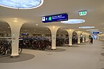 Fietsenstalling voor Station Amsterdam Centraal; interieur.