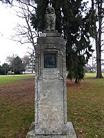 Ernst Götzinger (1837–1896) Germanist, Historiker. Gedenkstein. Kantonsschule am Burggraben in St. Gallen