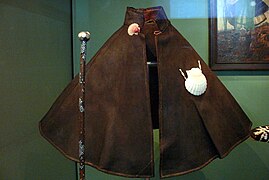 Mantel und Stab eines Santiagopilgers 1571