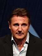 Liam Neeson interprète l'amiral Terrance Shane