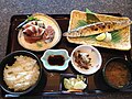 焼きサンマとサンマの刺身 宮城県気仙沼直売所レストランにて2012年9月