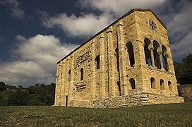 Santa María del Naranco.