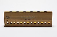 Wooden Somogyi Urine sugar comparator, c. 1930–1950