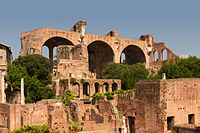 Maxentiuksen basilika, Forum Romanum