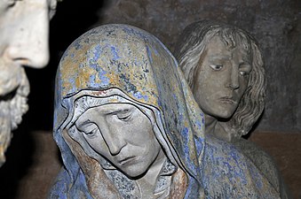 La Virgen María. Parte de la sepultura en la iglesia parroquial de Saint-Jean-Baptiste en Chaource en el Aube.