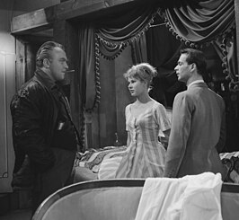 Nederlandse tv-uitvoering (1960), v.l.n.r. Hoederer (Kees Brusse), Jessica (Femke Boersma) en Hugo (Henk van Ulsen)