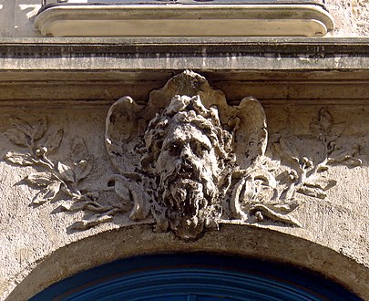 Mascaron.