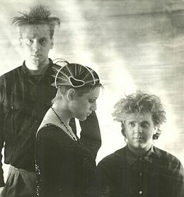 Description de l'image Cocteau Twins 1986.jpg.