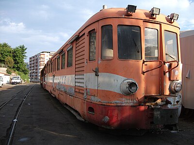 L'automotrice FCE ALn 52.10 trasformata in automotrice da soccorso, accantonata al deposito locomotive di Catania, 2 ottobre 2010.