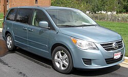 VW Routan (2009)