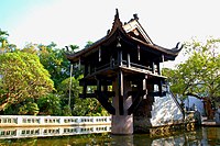 Egy Oszlop Pagoda, Hanoi, Vietnám.