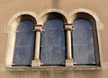 Fenêtres du transept sud de l'église.