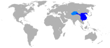 A map of the Western Han Dynasty in 2 AD: 1) the territory shaded in dark blue represents the principalities and centrally-administered commanderies of the Han Empire; 2) the light blue area shows the extent of the تارم طاس protectorate of the Western Regions.[۱]