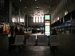 Estación de Santa Justa, ubicada en el distrito San Pablo-Santa Justa.