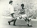 Berni (a sinistra) al L.R. Vicenza nel 1975, in contrasto sull'attaccante juventino Pietro Anastasi.