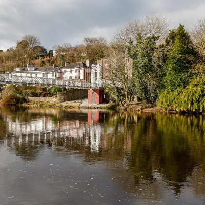 Banteer Natural Park(Páirc Nádúrtha Bántír)附近的飯店