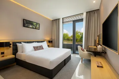 One Bedroom Suite Near Mushrif Park